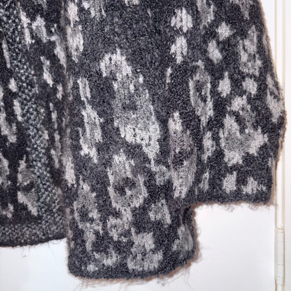 Lou & Grey Black and Gray Leopard Print Sweater Cardigan - Picture 3 of 10
